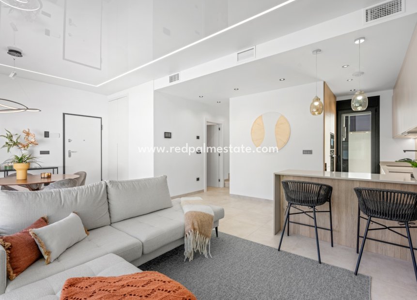 Revente - Villa -
Orihuela Costa