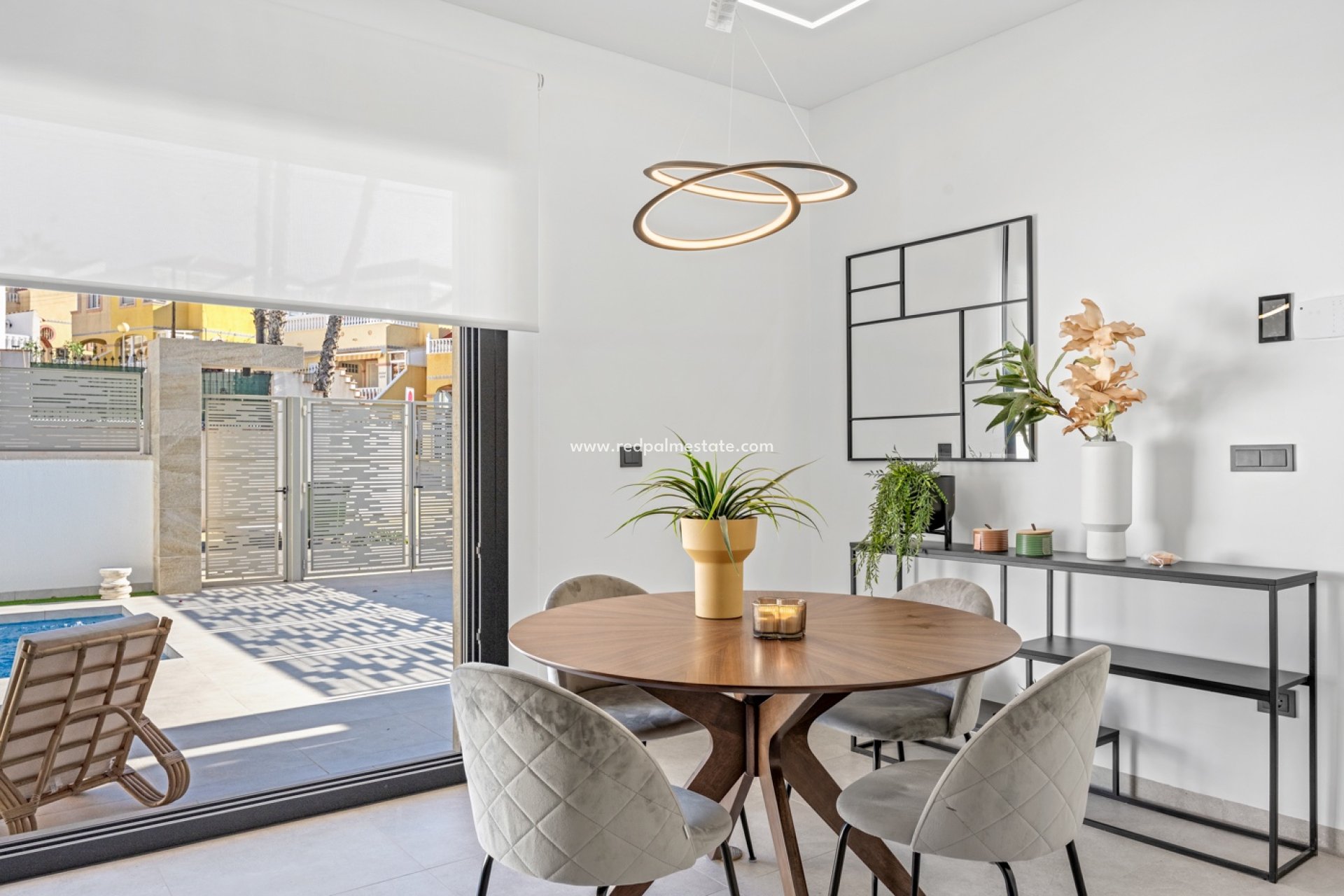 Revente - Villa -
Orihuela Costa