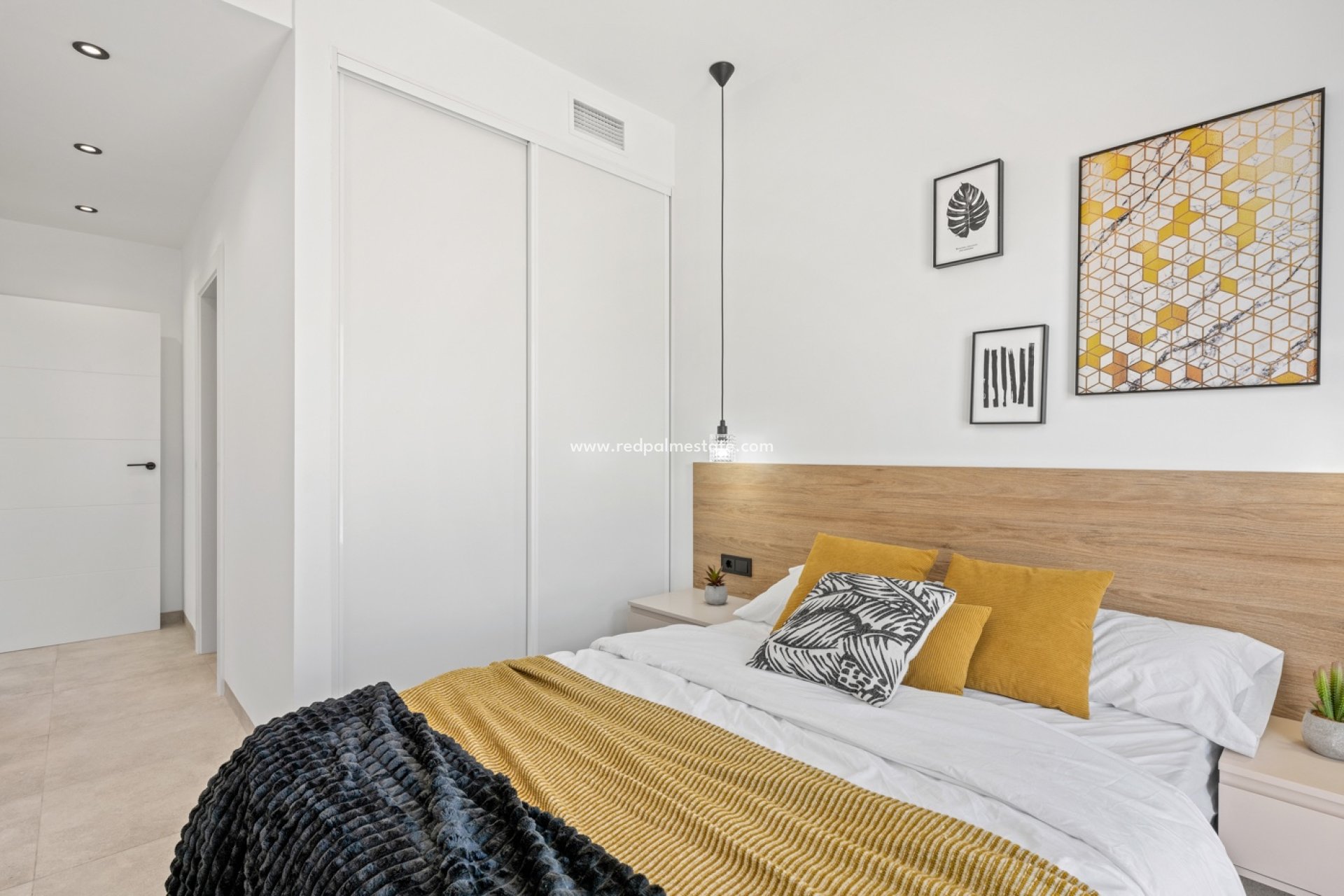 Revente - Villa -
Orihuela Costa