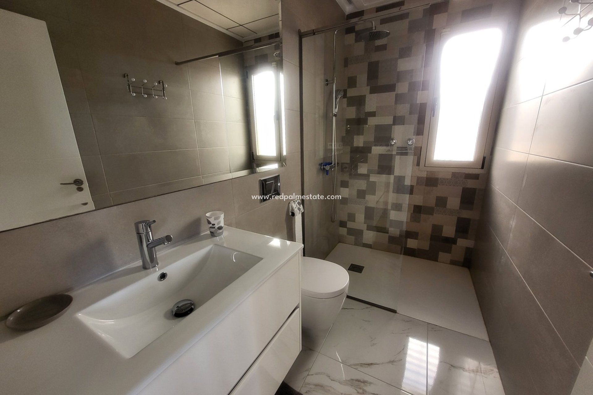 Revente - Villa -
Orihuela Costa