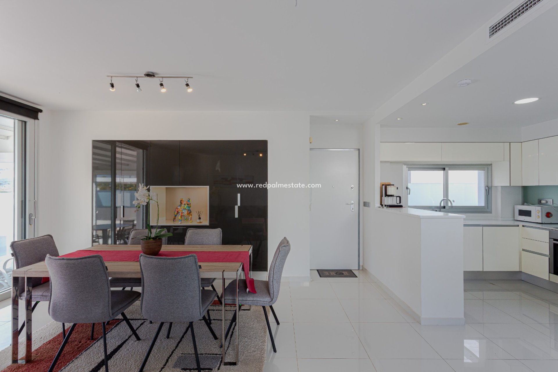 Revente - Villa -
Orihuela Costa