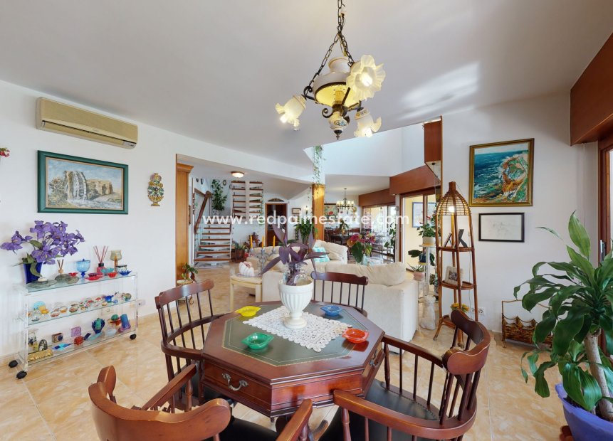 Revente - Villa -
Orihuela Costa