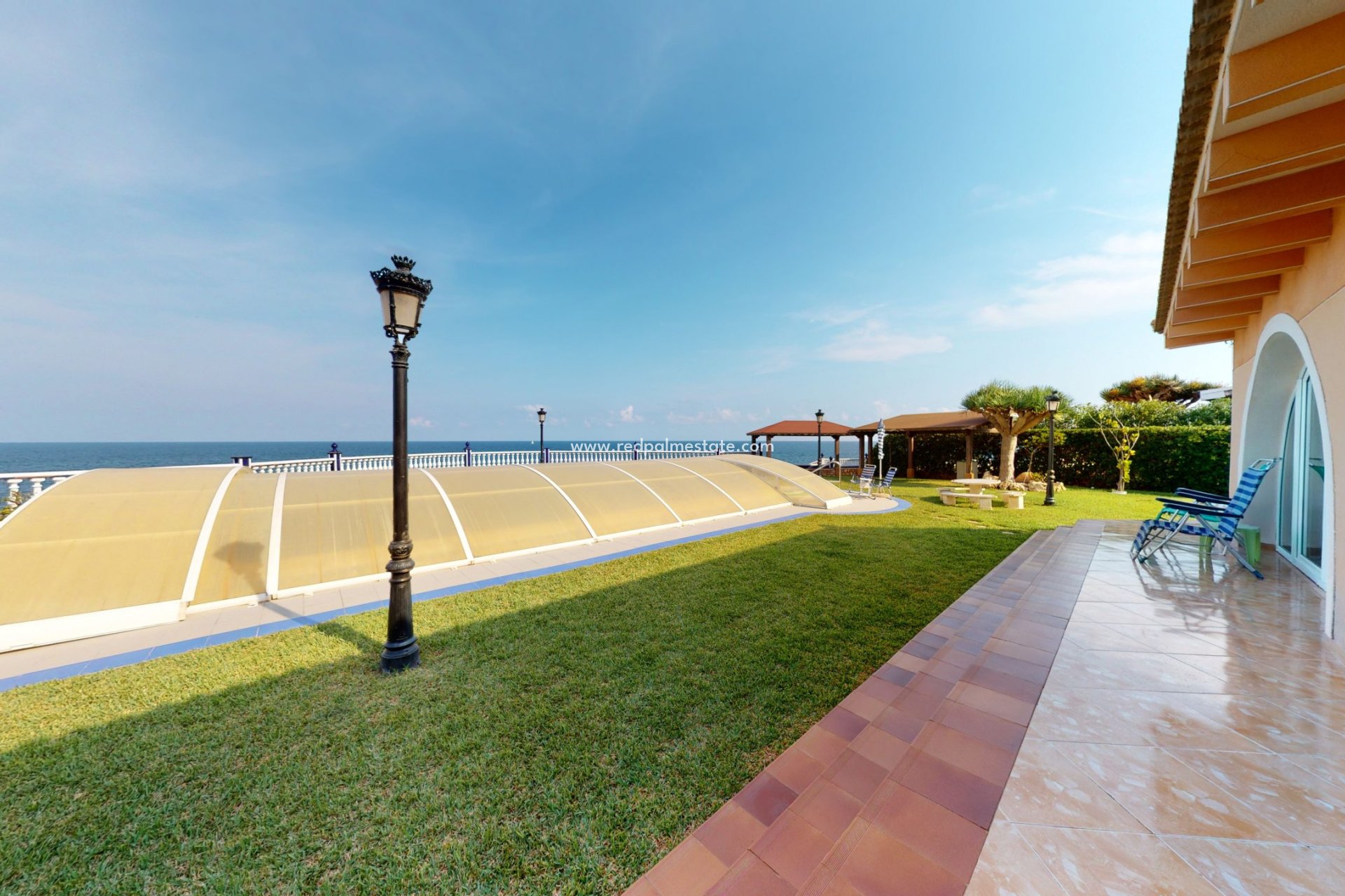 Revente - Villa -
Orihuela Costa