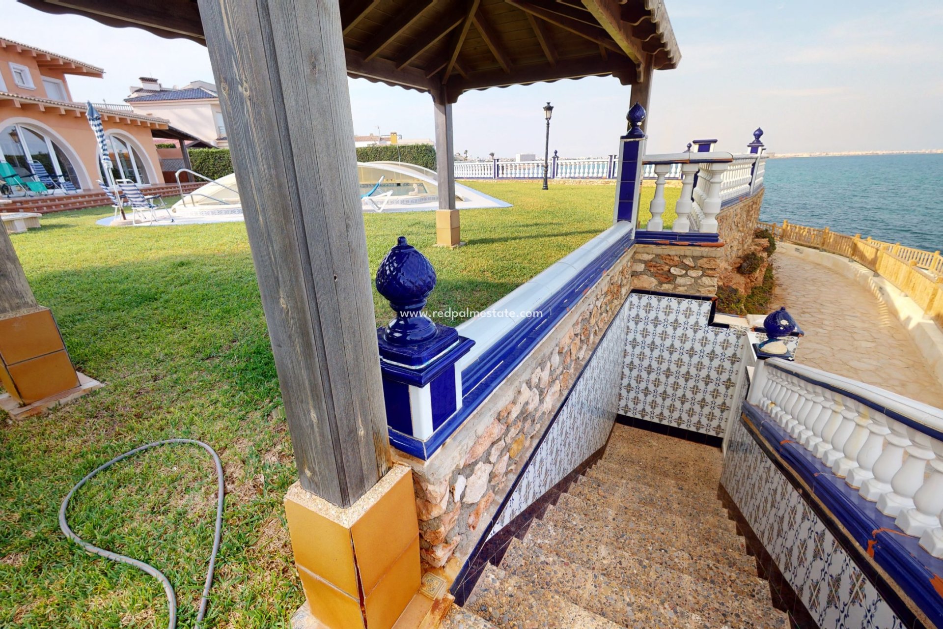 Revente - Villa -
Orihuela Costa