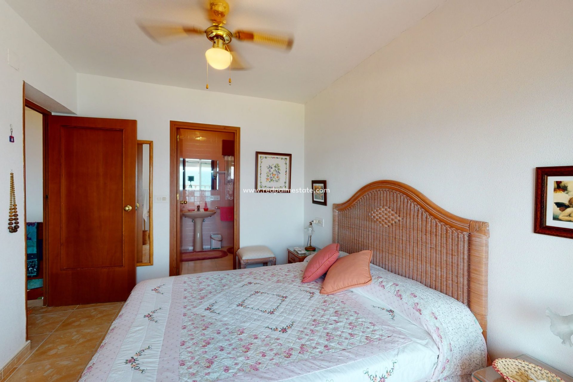 Revente - Villa -
Orihuela Costa