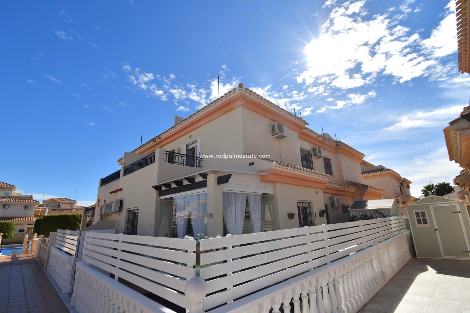 Revente - Villa -
Orihuela Costa