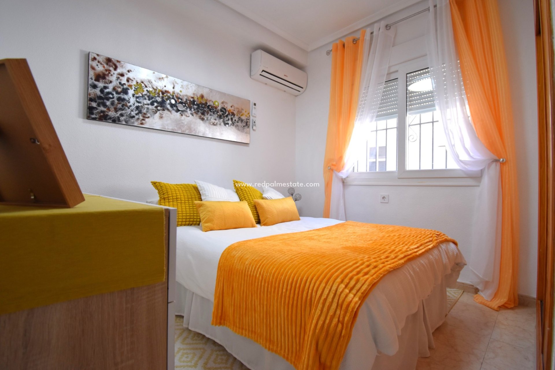 Revente - Villa -
Orihuela Costa