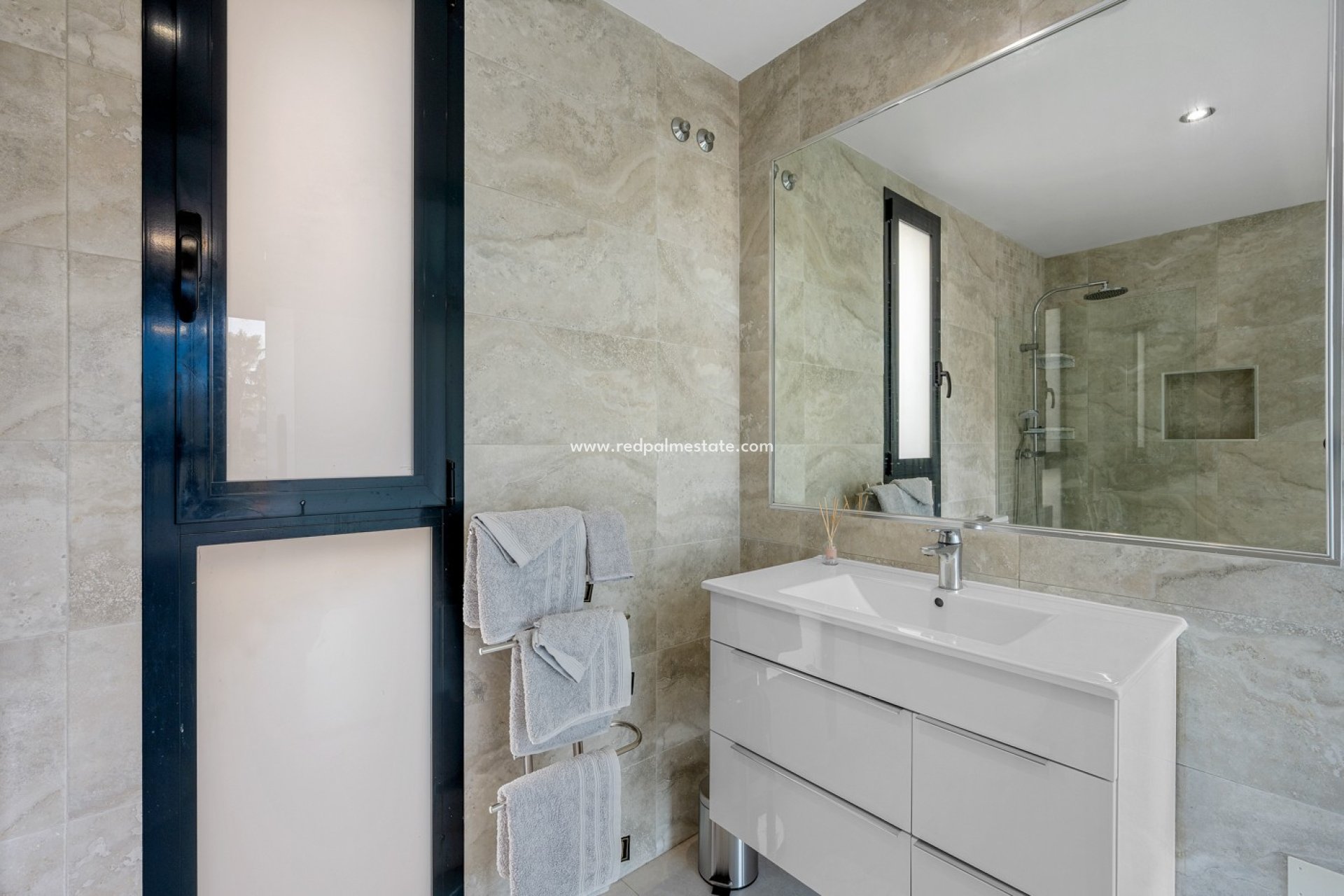 Revente - Villa -
Orihuela Costa