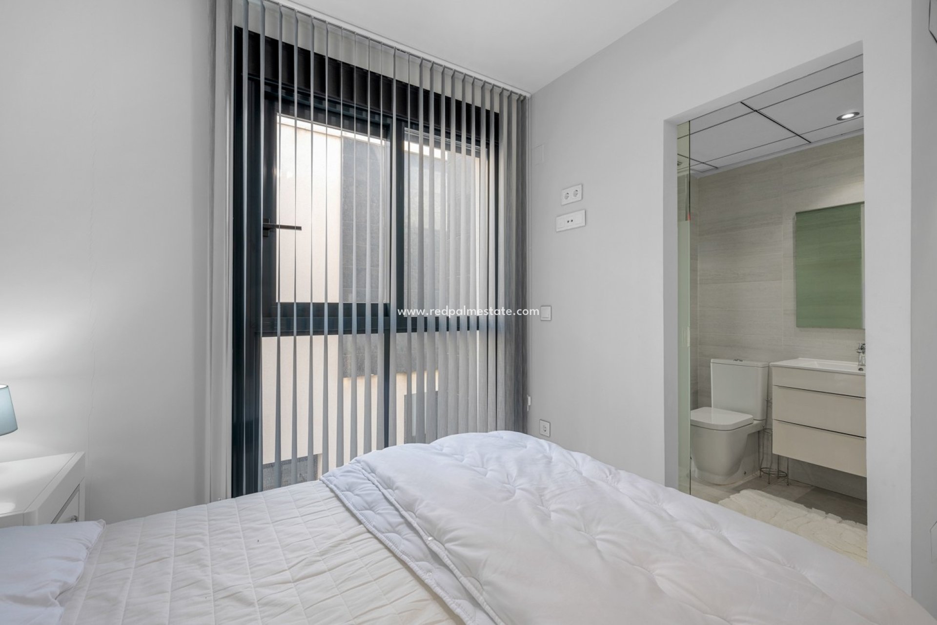 Revente - Villa -
Orihuela Costa