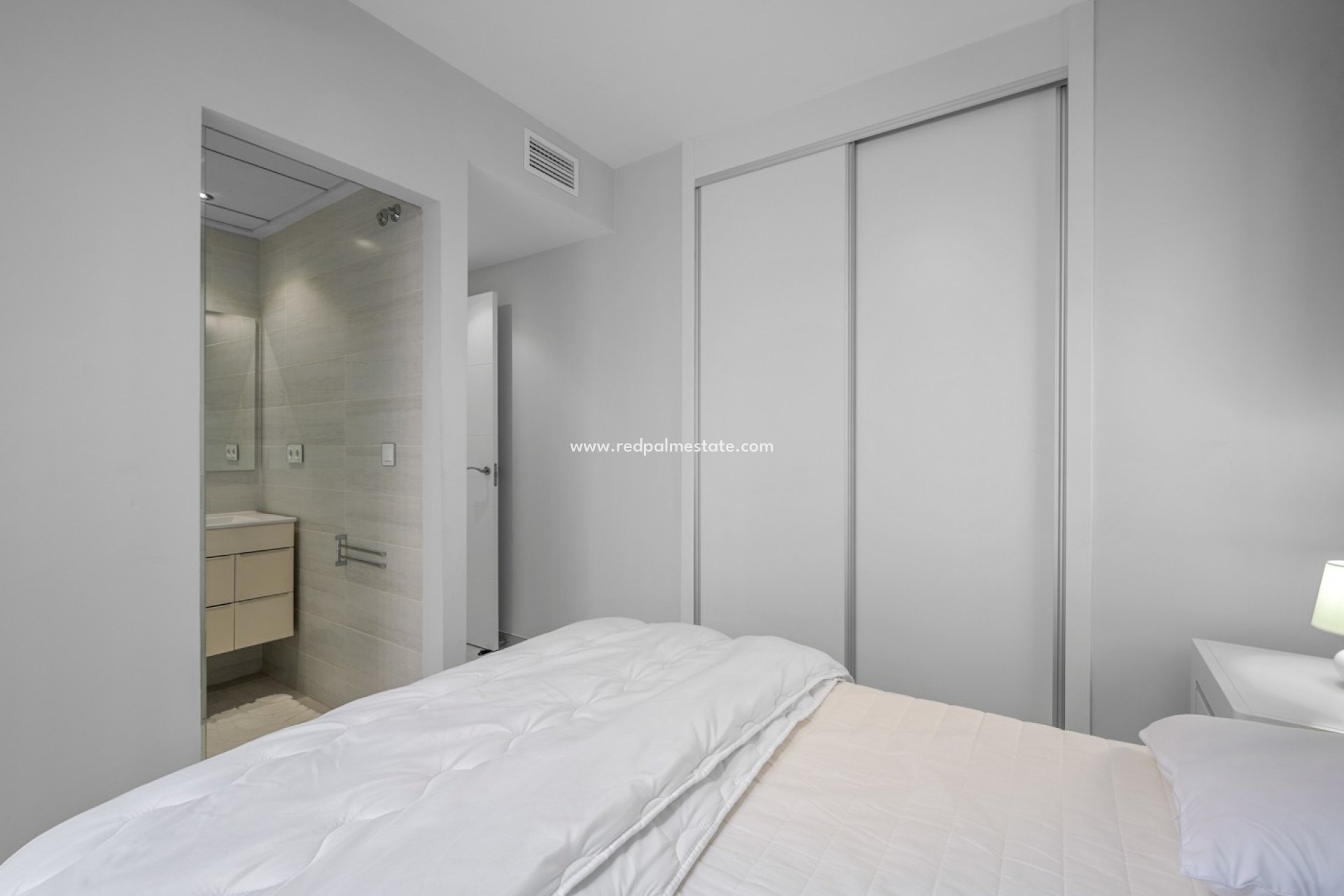 Revente - Villa -
Orihuela Costa