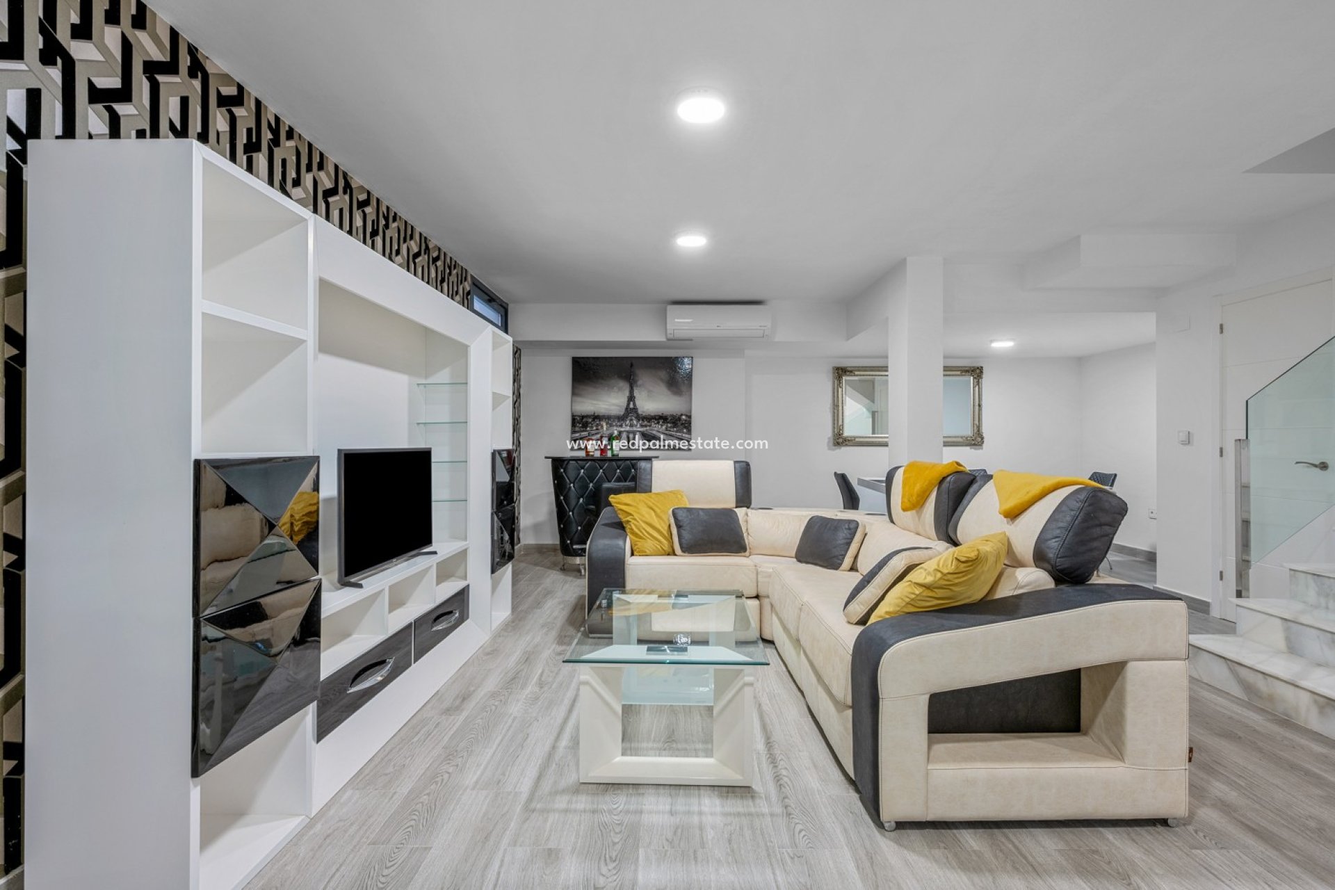 Revente - Villa -
Orihuela Costa