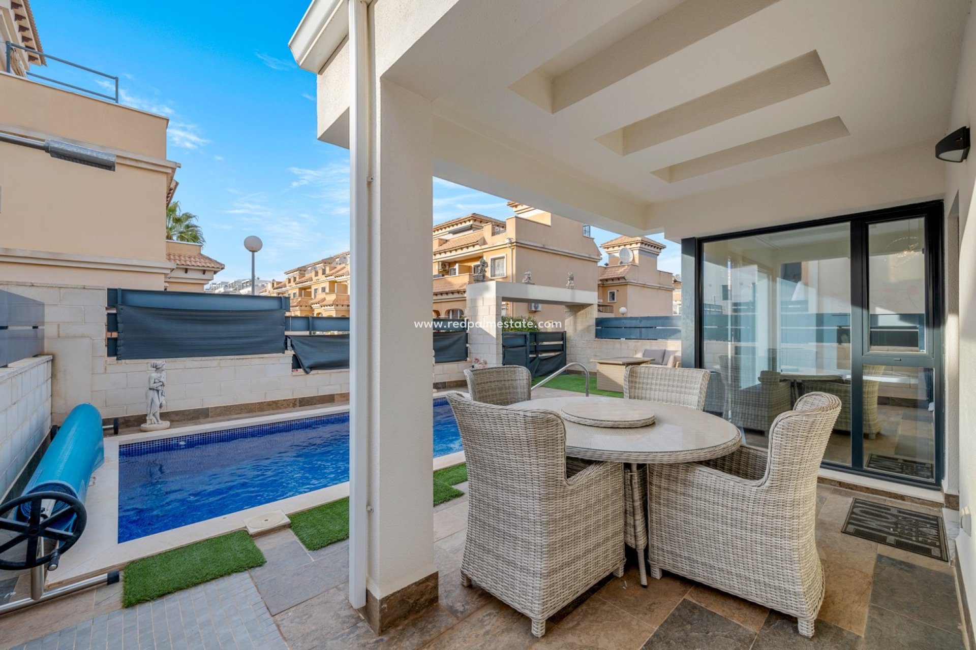 Revente - Villa -
Orihuela Costa