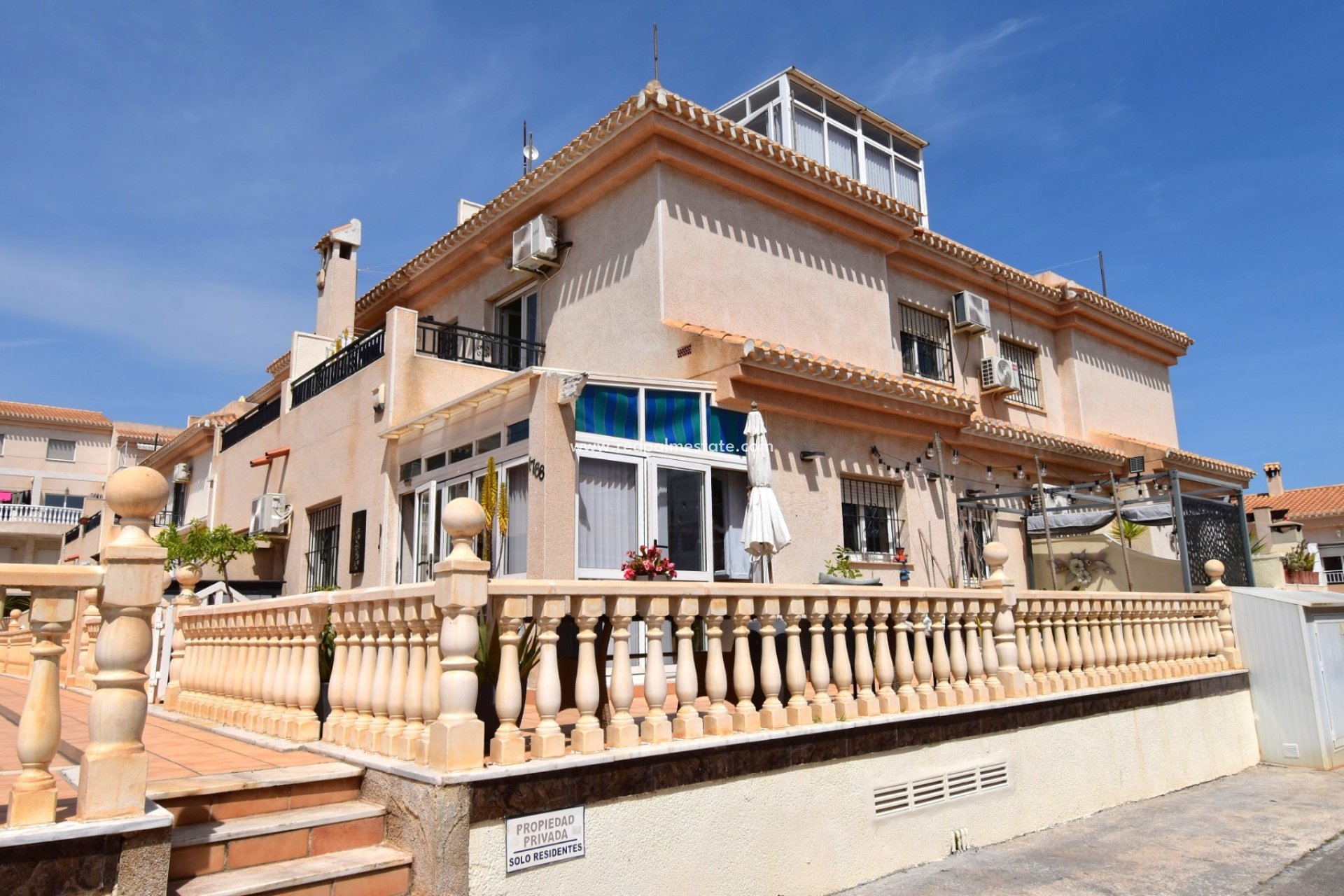 Revente - Villa -
Orihuela Costa