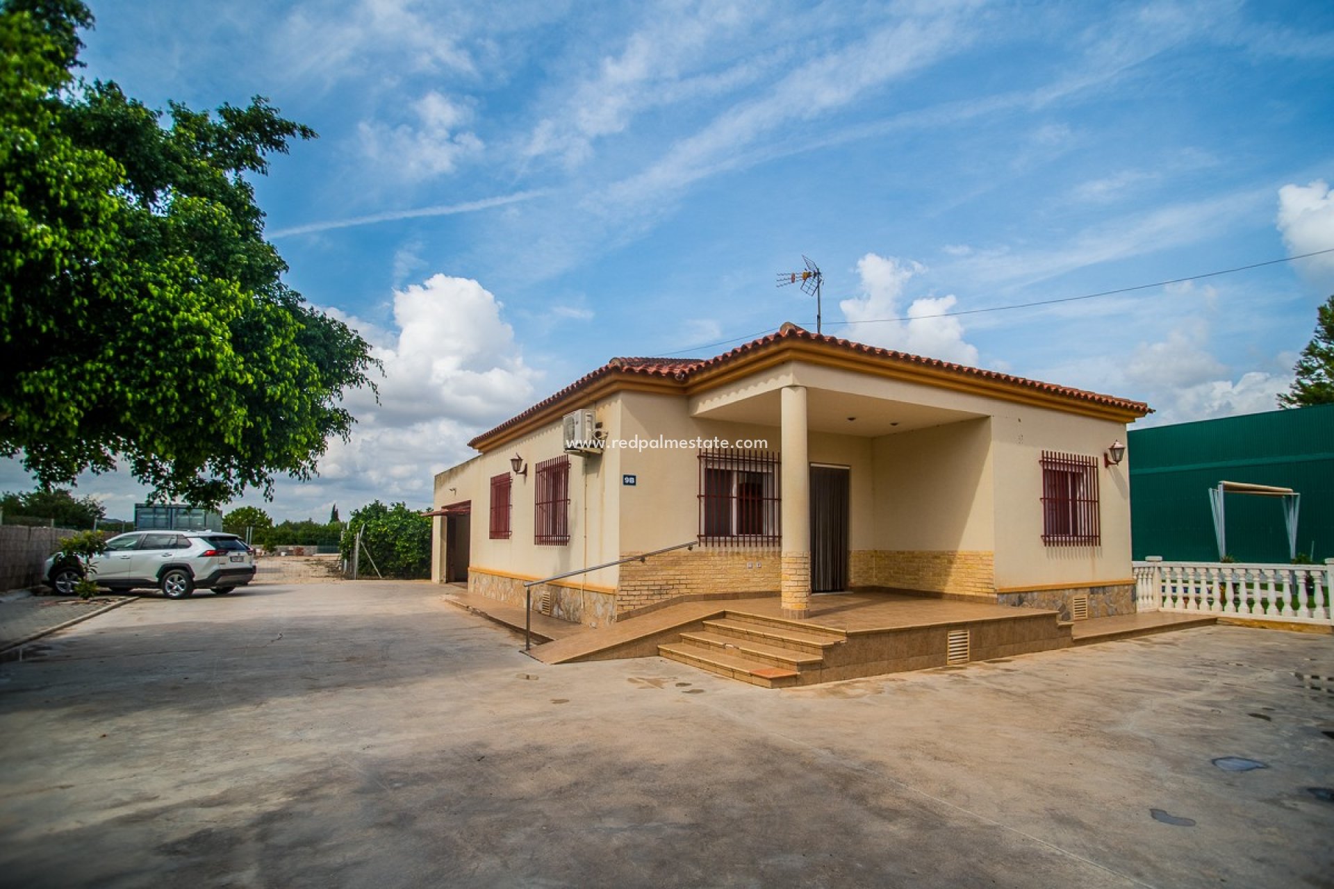Revente - Villa -
Orihuela - Inland
