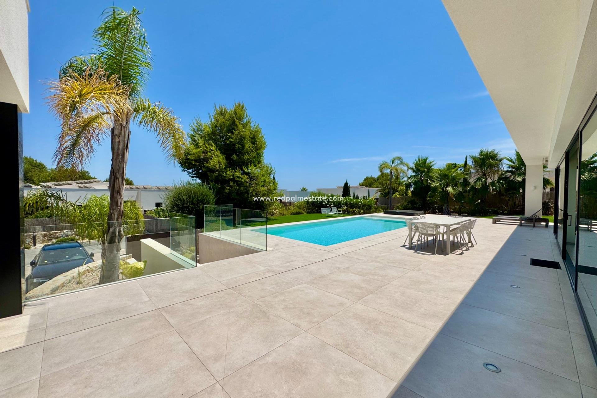 Revente - Villa -
Orihuela - Las Colinas Golf