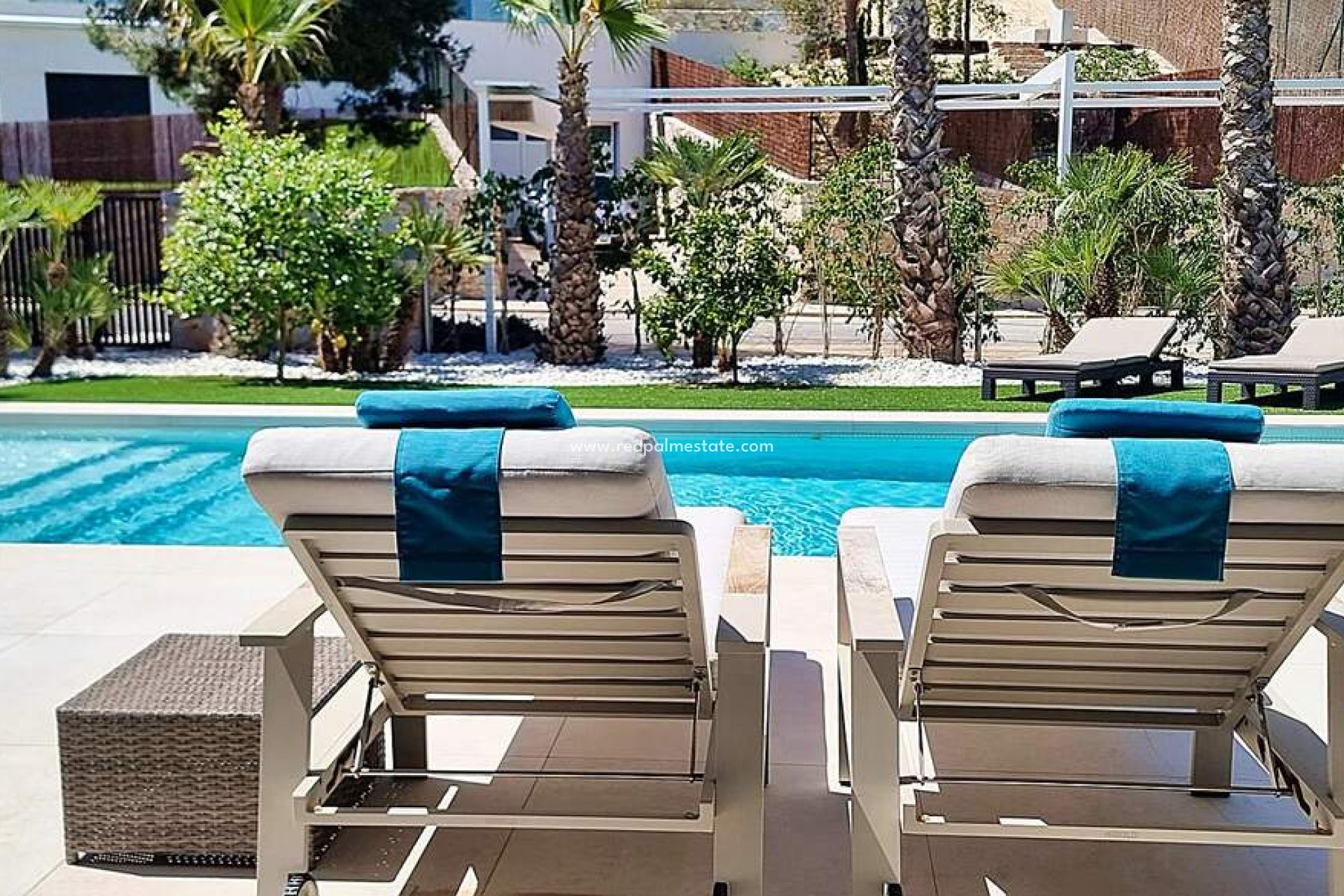 Revente - Villa -
Orihuela - Las Colinas Golf