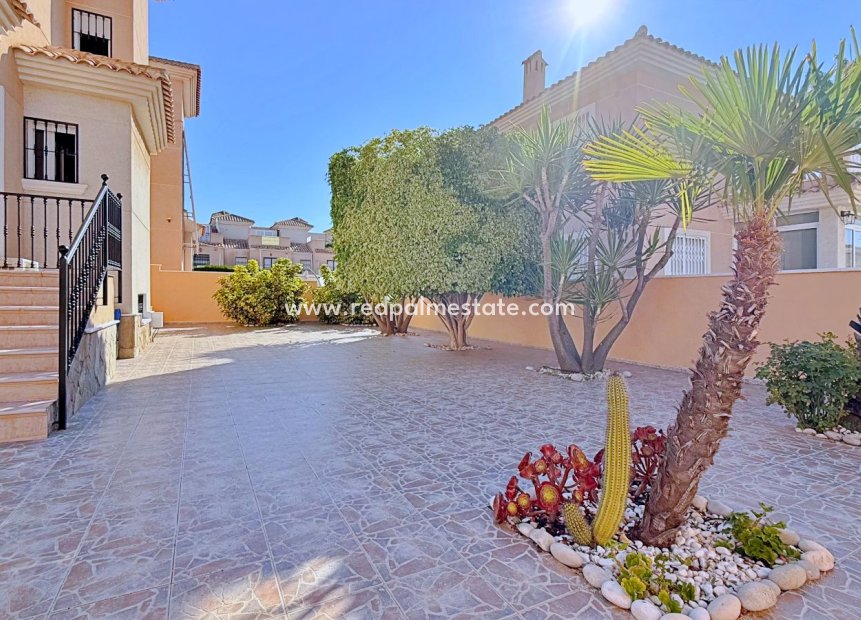 Revente - Villa -
Orihuela - Orihuela Costa