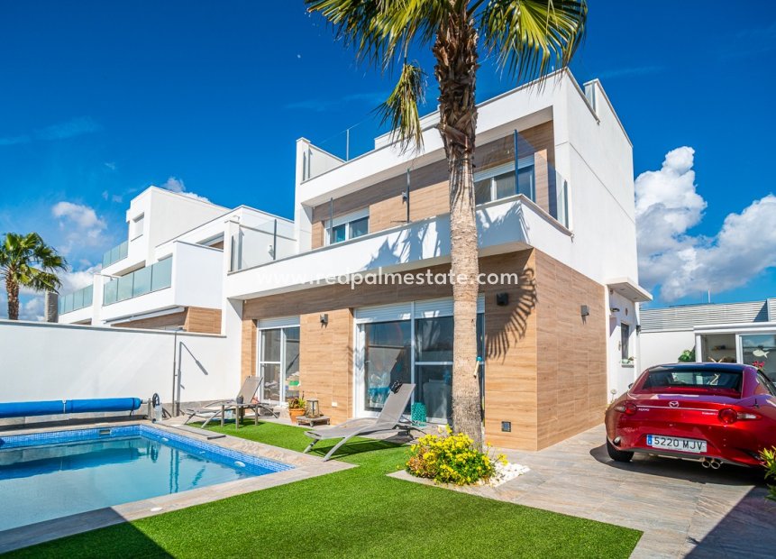 Revente - Villa -
Pilar de la Horadada