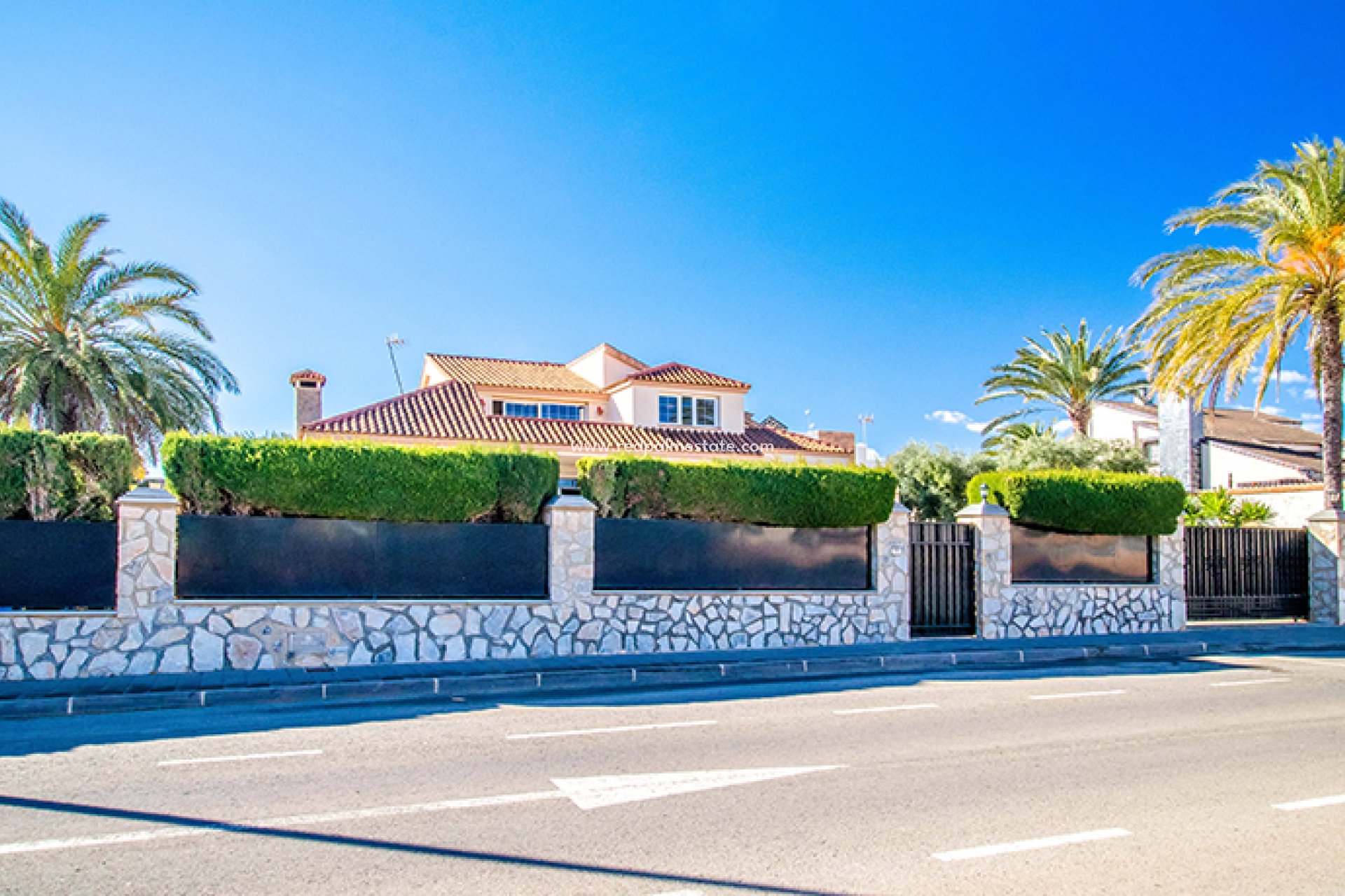 Revente - Villa -
Pilar de la Horadada