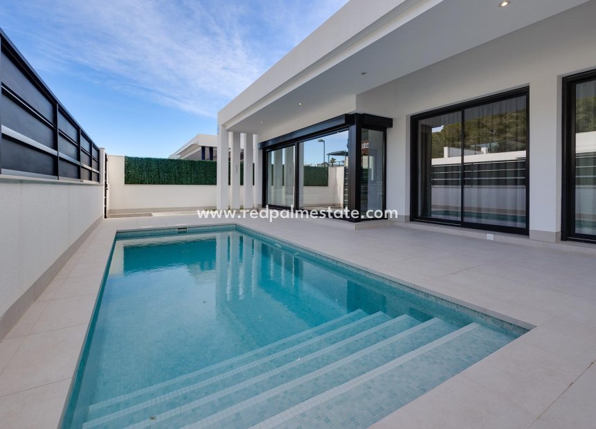 Revente - Villa -
Pinar de Campoverde - Inland