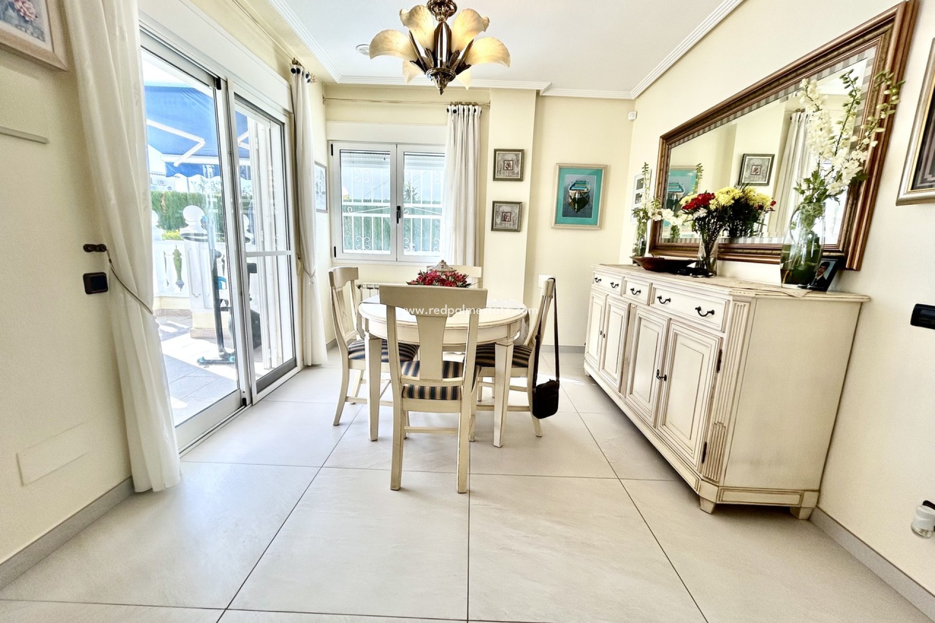 Revente - Villa -
Pinar de Campoverde - Inland