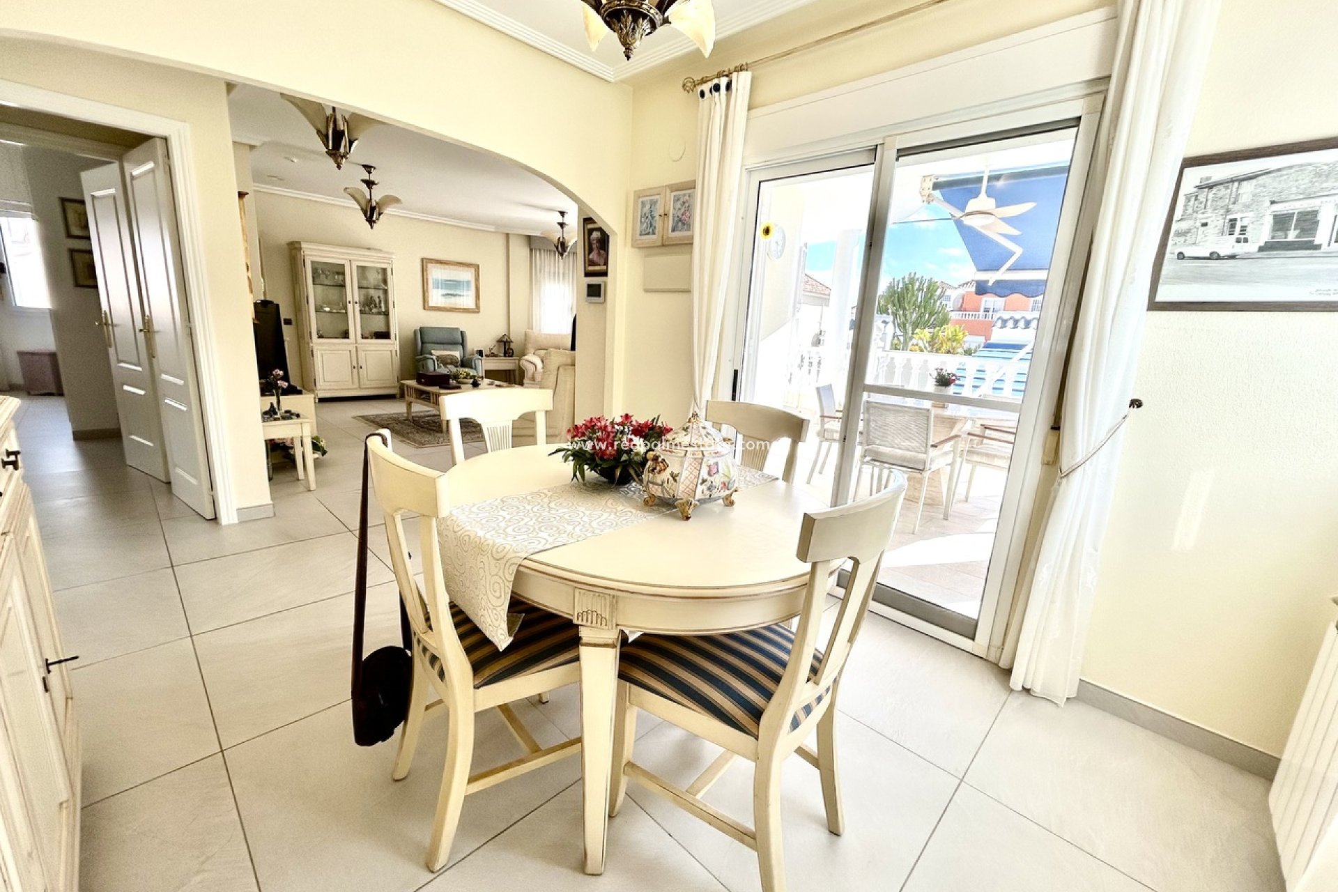 Revente - Villa -
Pinar de Campoverde - Inland