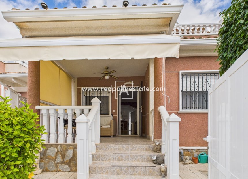 Revente - Villa -
Pinar de Campoverde - Inland