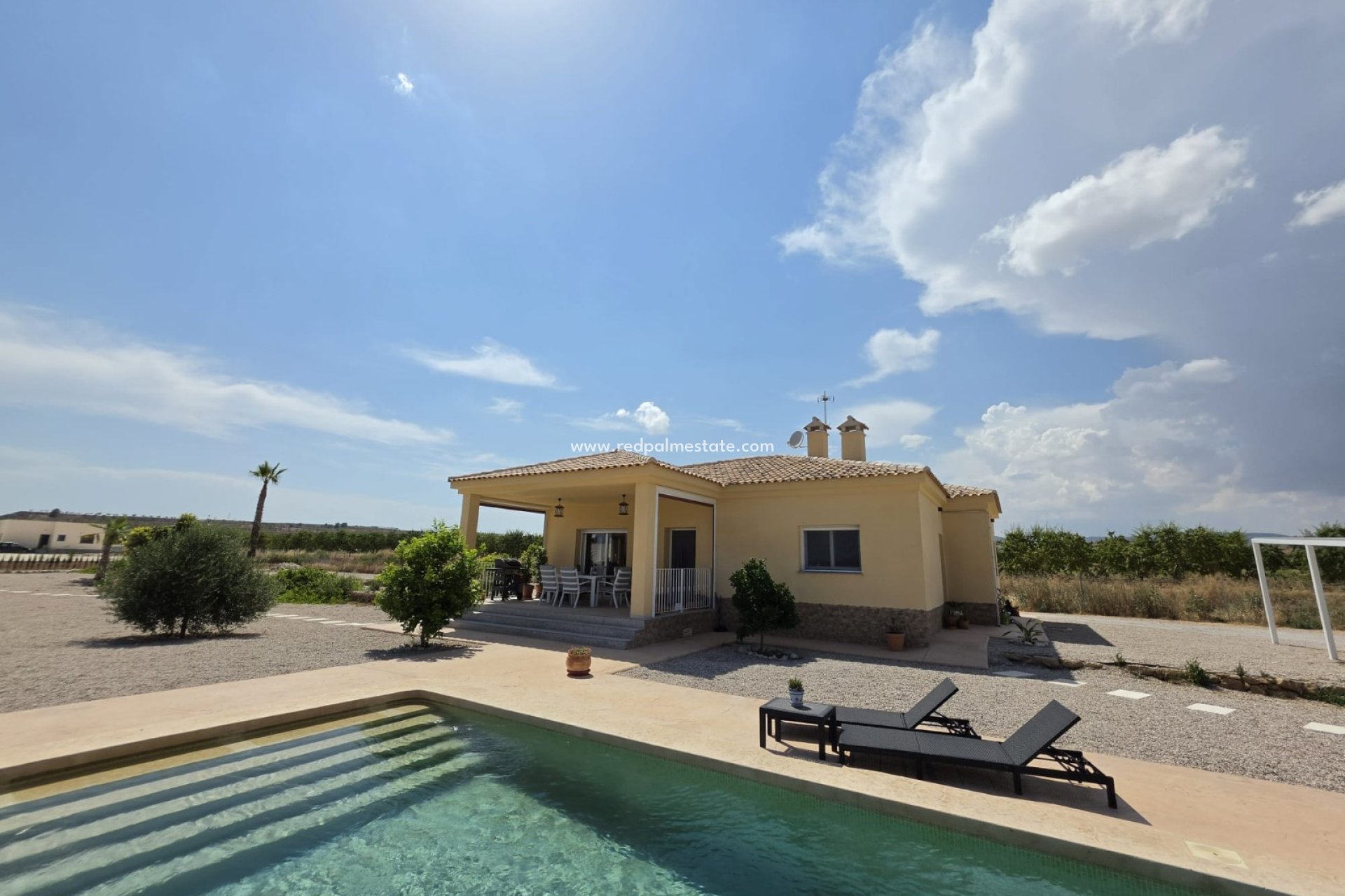 Revente - Villa -
Pinoso - Inland