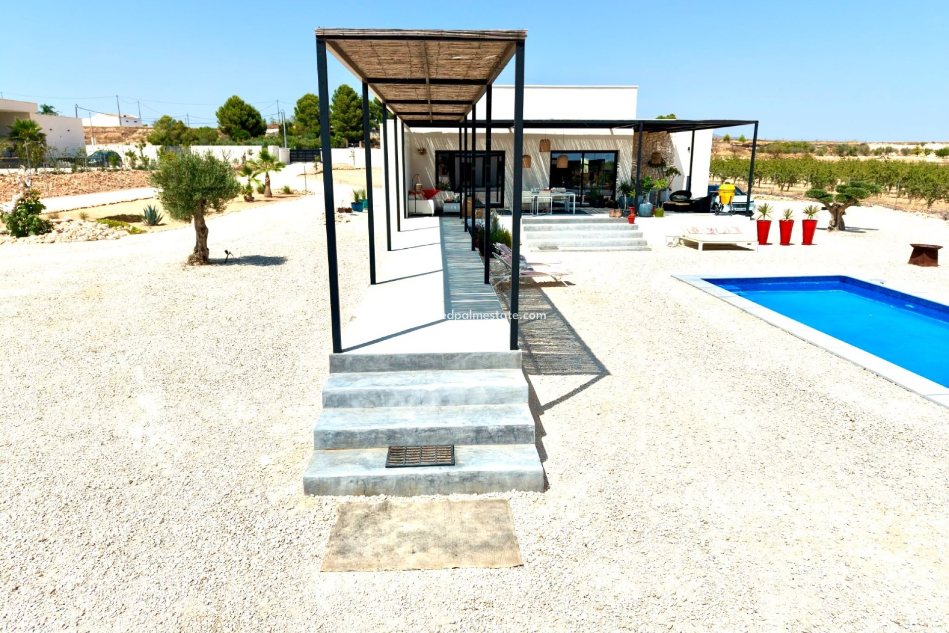 Revente - Villa -
Pinoso - Inland