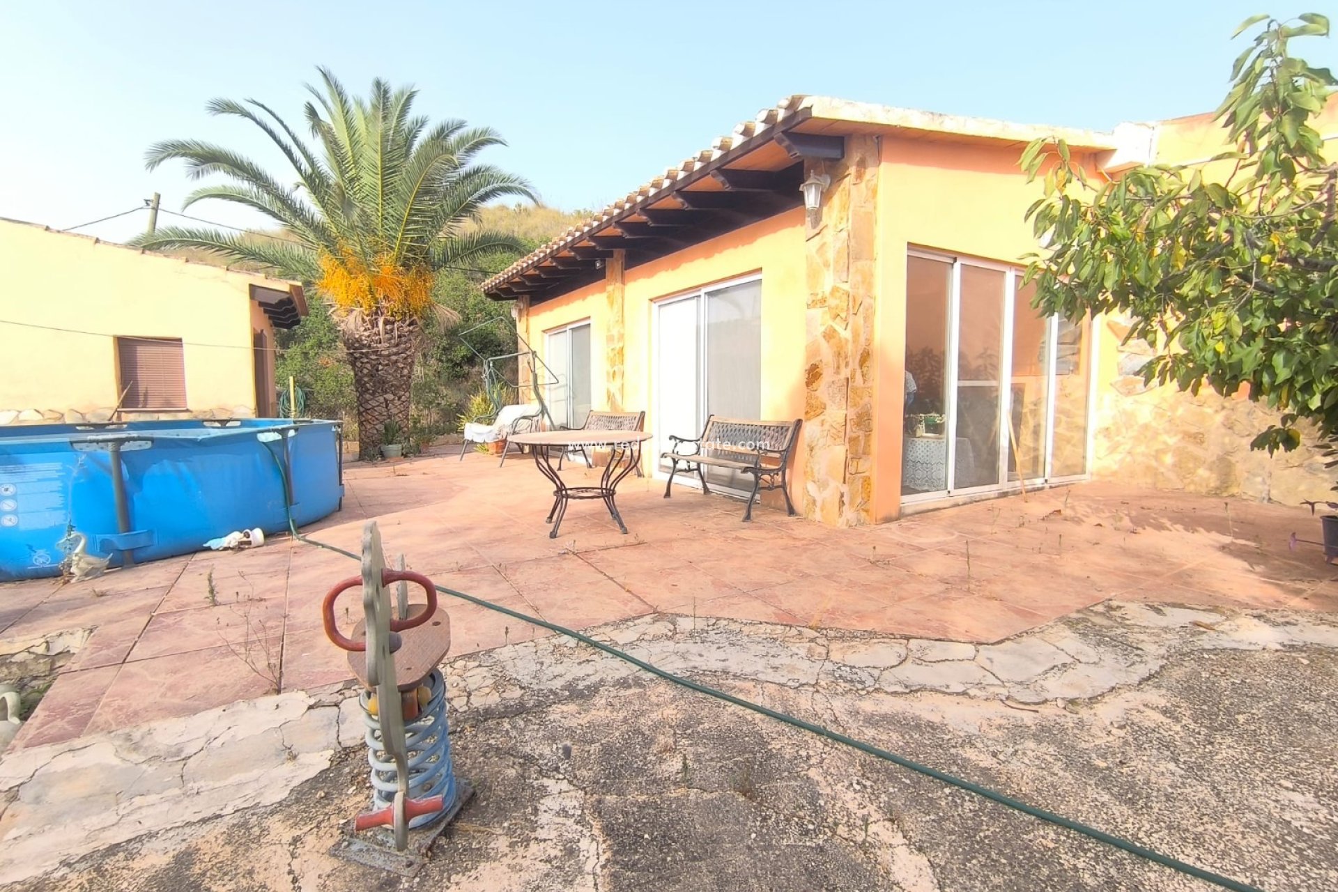 Revente - Villa -
Pinoso - Inland