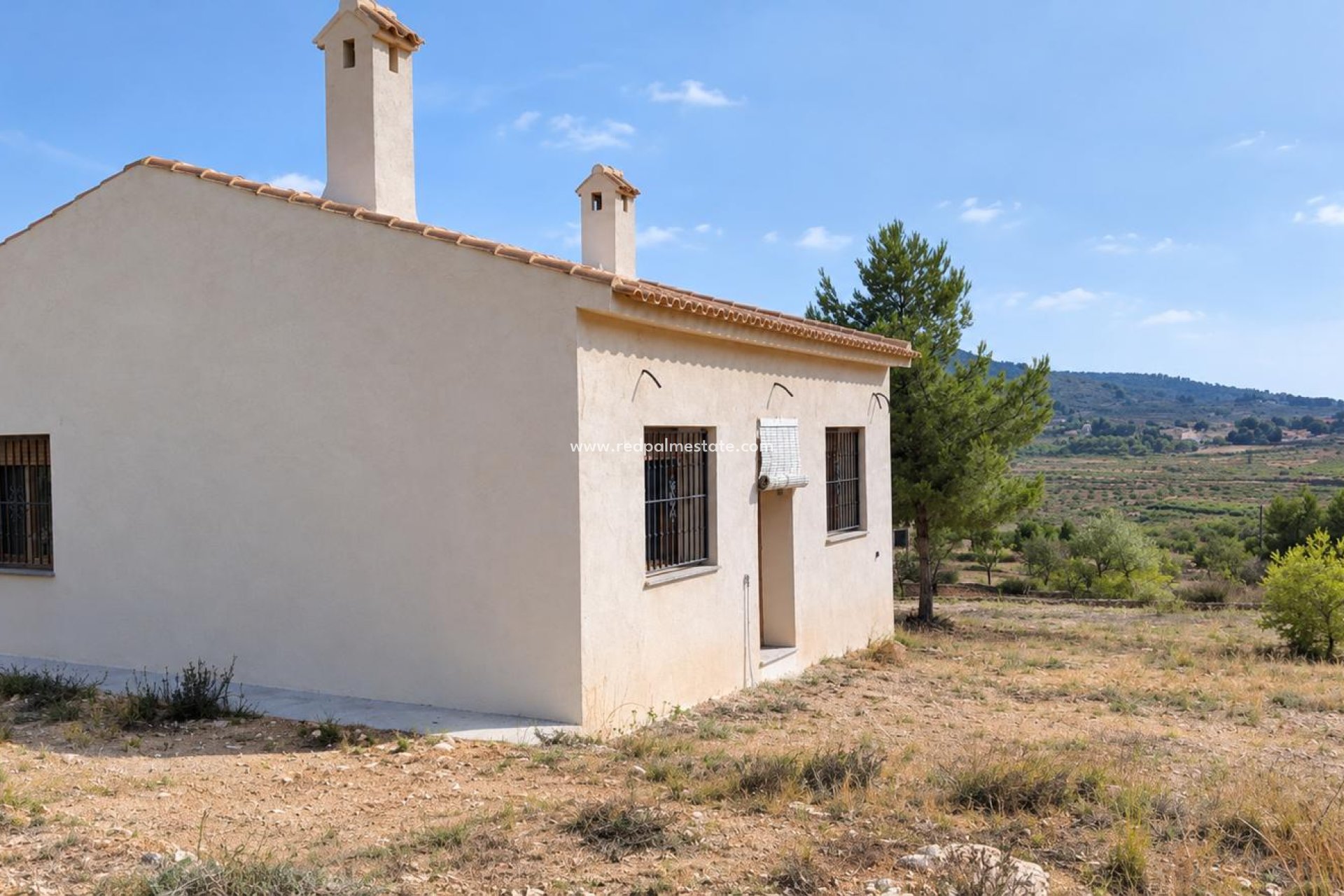 Revente - Villa -
Pinoso - Inland
