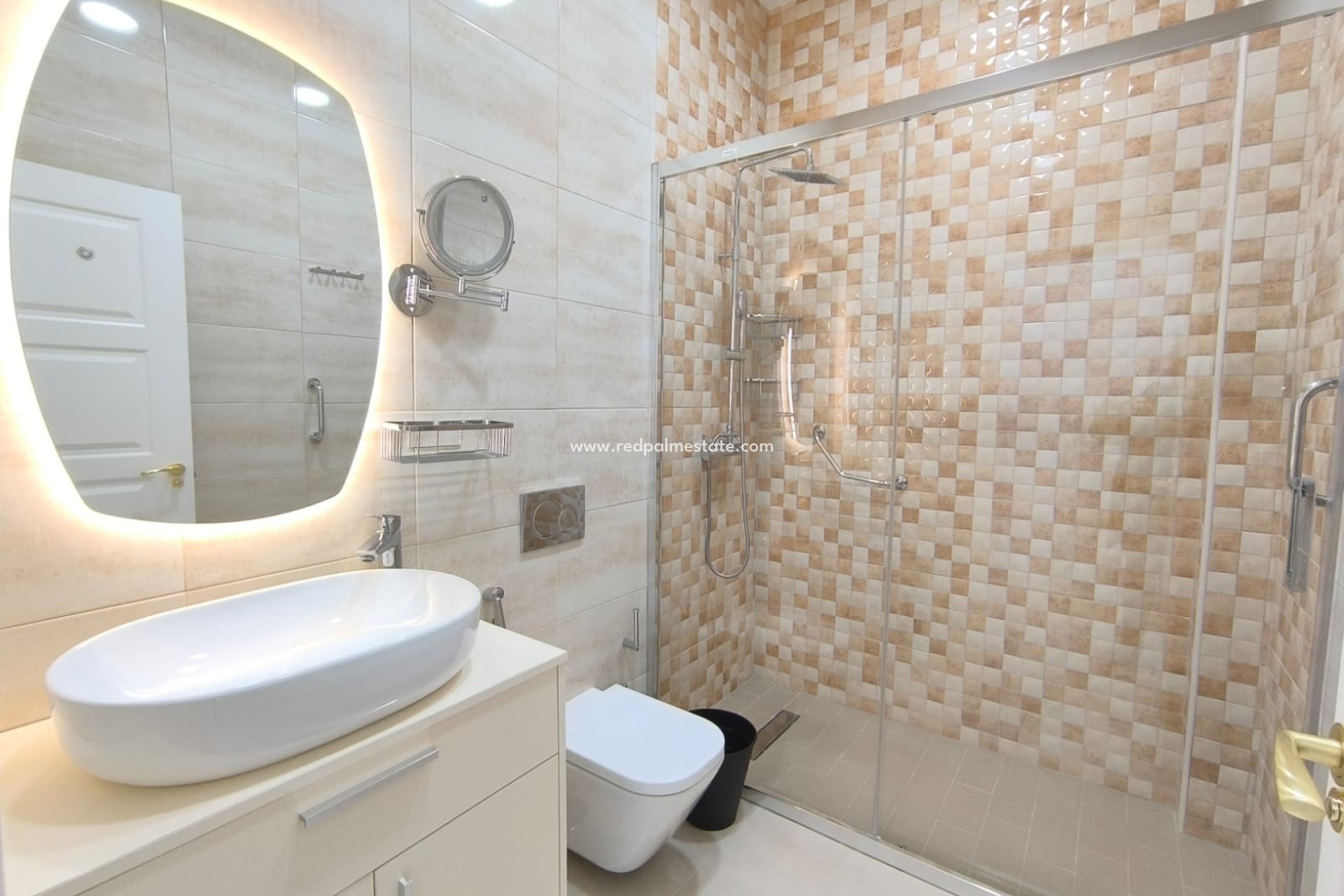 Revente - Villa -
Pinoso - Inland