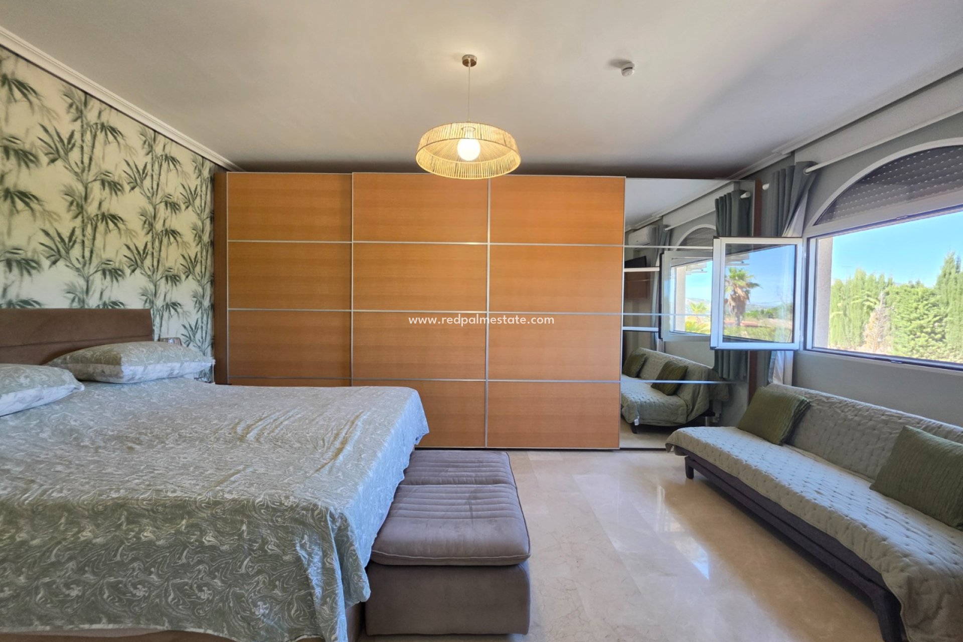 Revente - Villa -
Pinoso - Inland