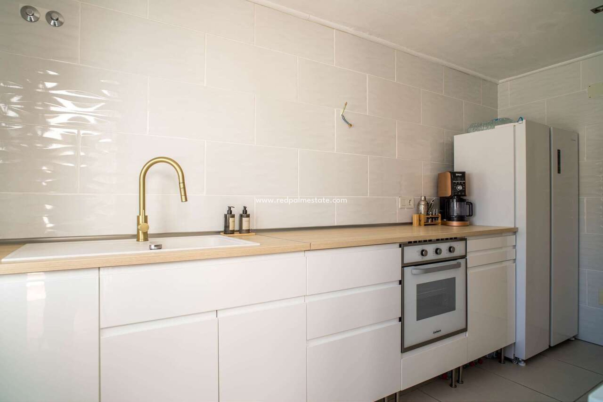 Revente - Villa -
Pinoso - Inland