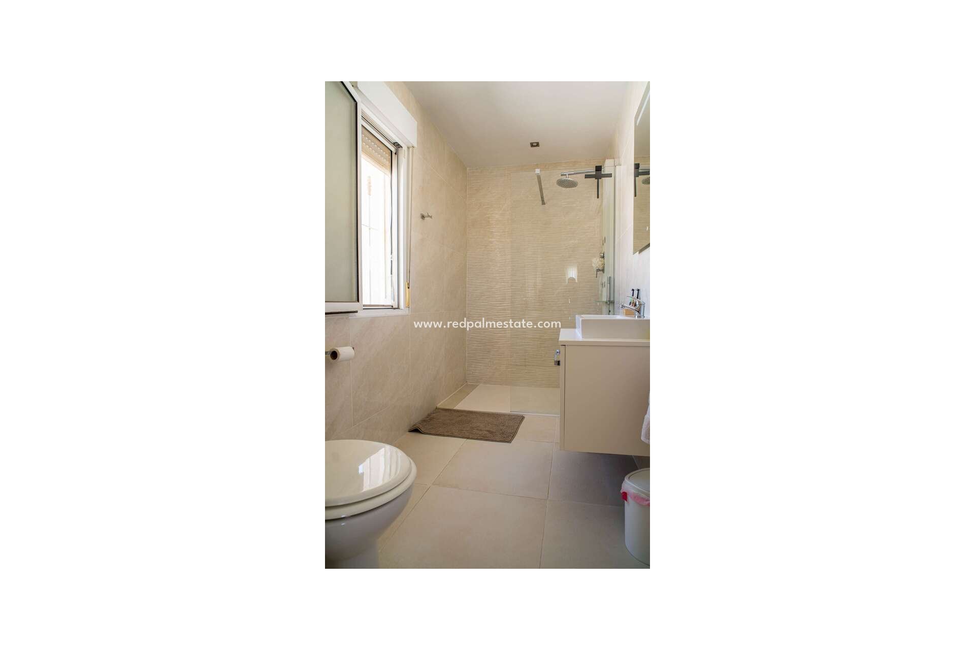 Revente - Villa -
Pinoso - Inland