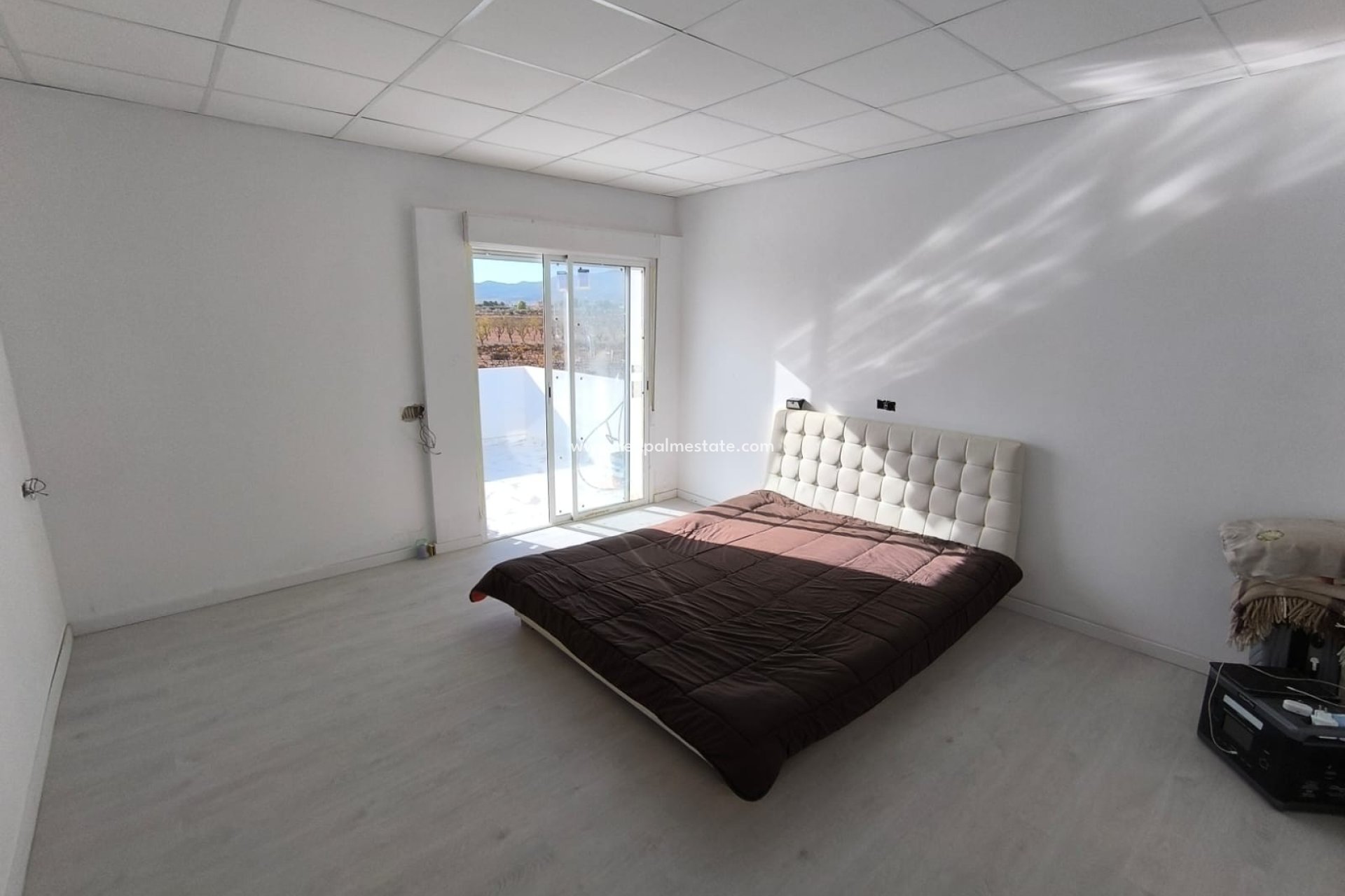 Revente - Villa -
Pinoso - Inland