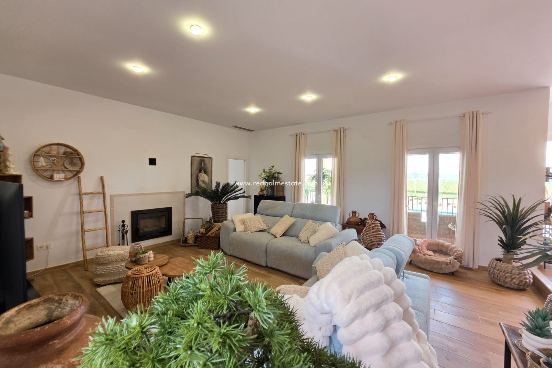 Revente - Villa -
Pinoso - Inland