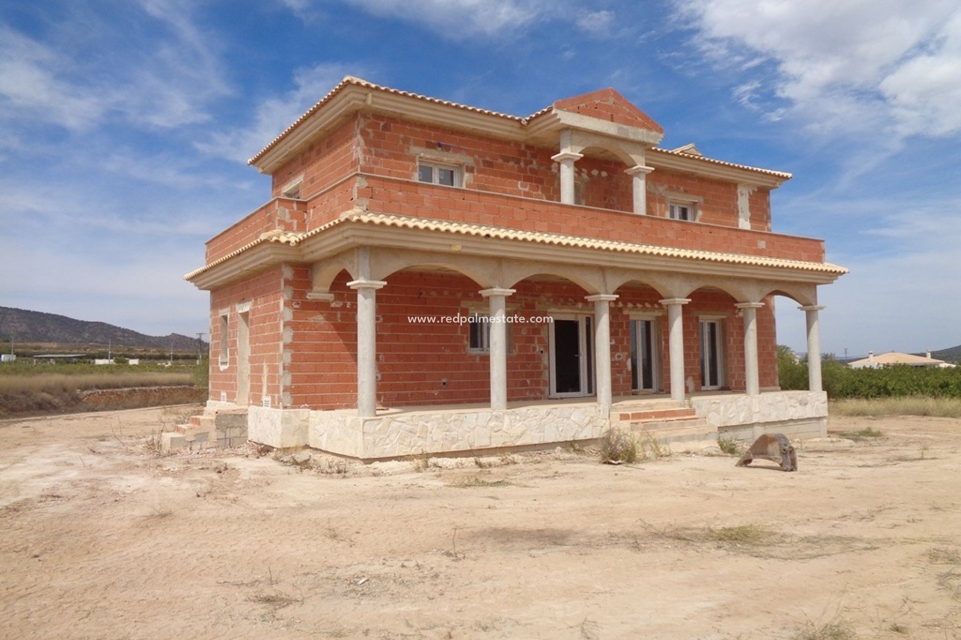 Revente - Villa -
Pinoso