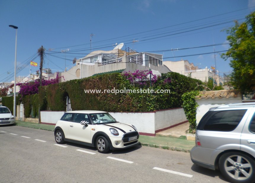 Revente - Villa Quadruple -
Los Balcones - Costa Blanca