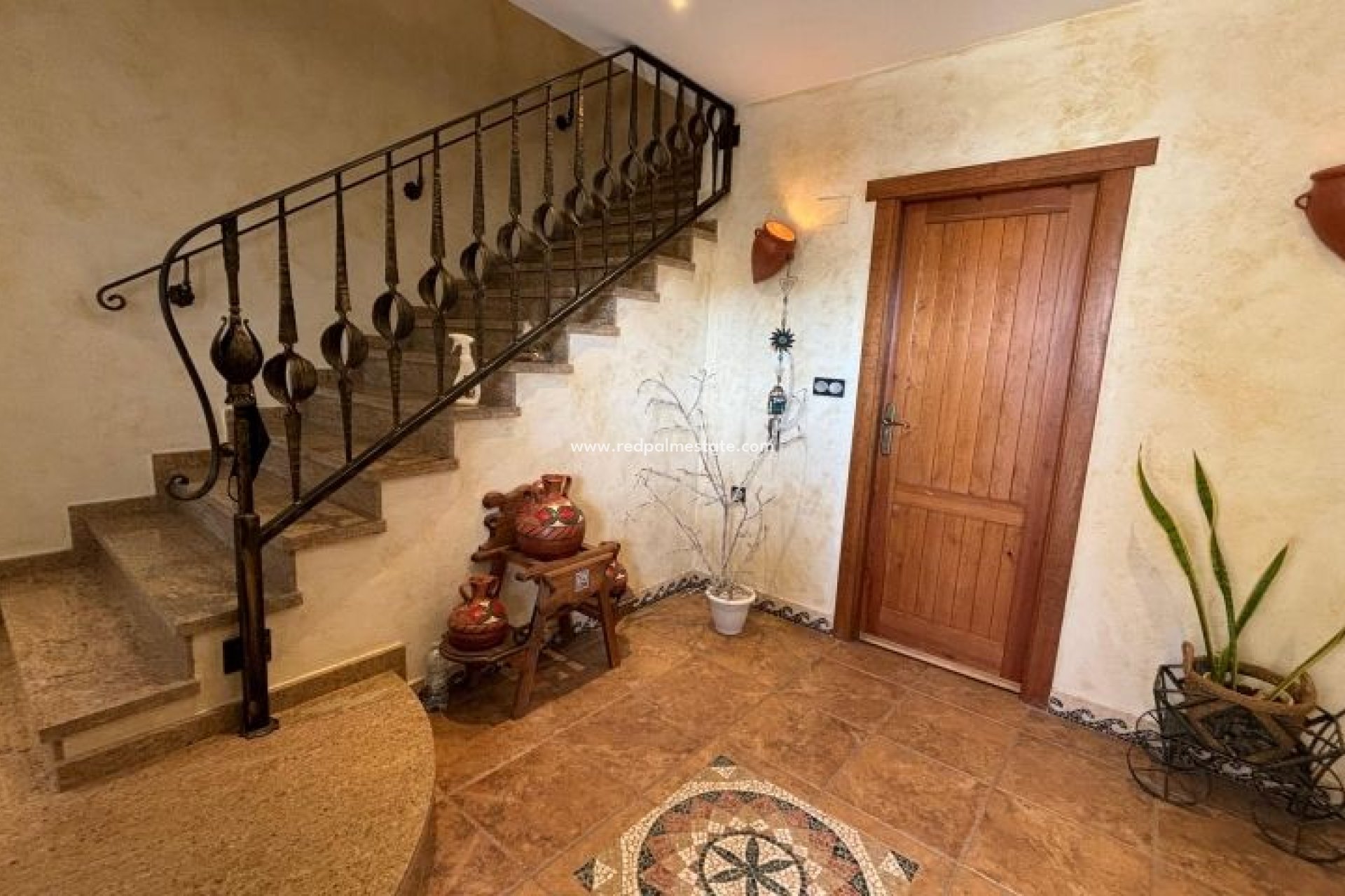 Revente - Villa -
Redován - Inland