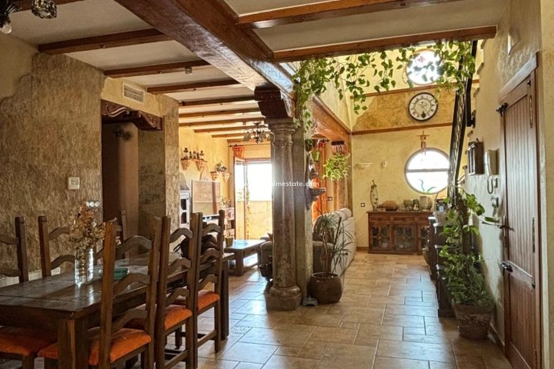 Revente - Villa -
Redován - Inland