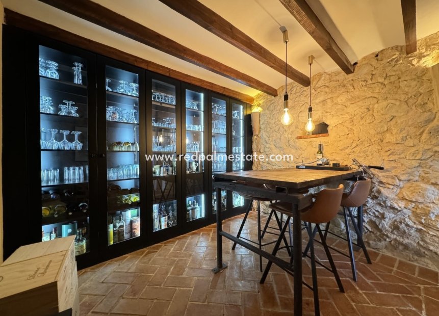 Revente - Villa -
Relleu - Inland