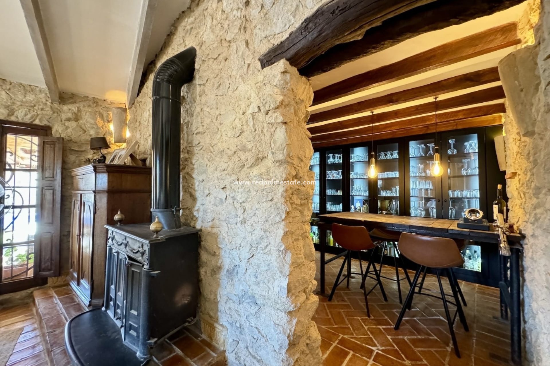 Revente - Villa -
Relleu - Inland