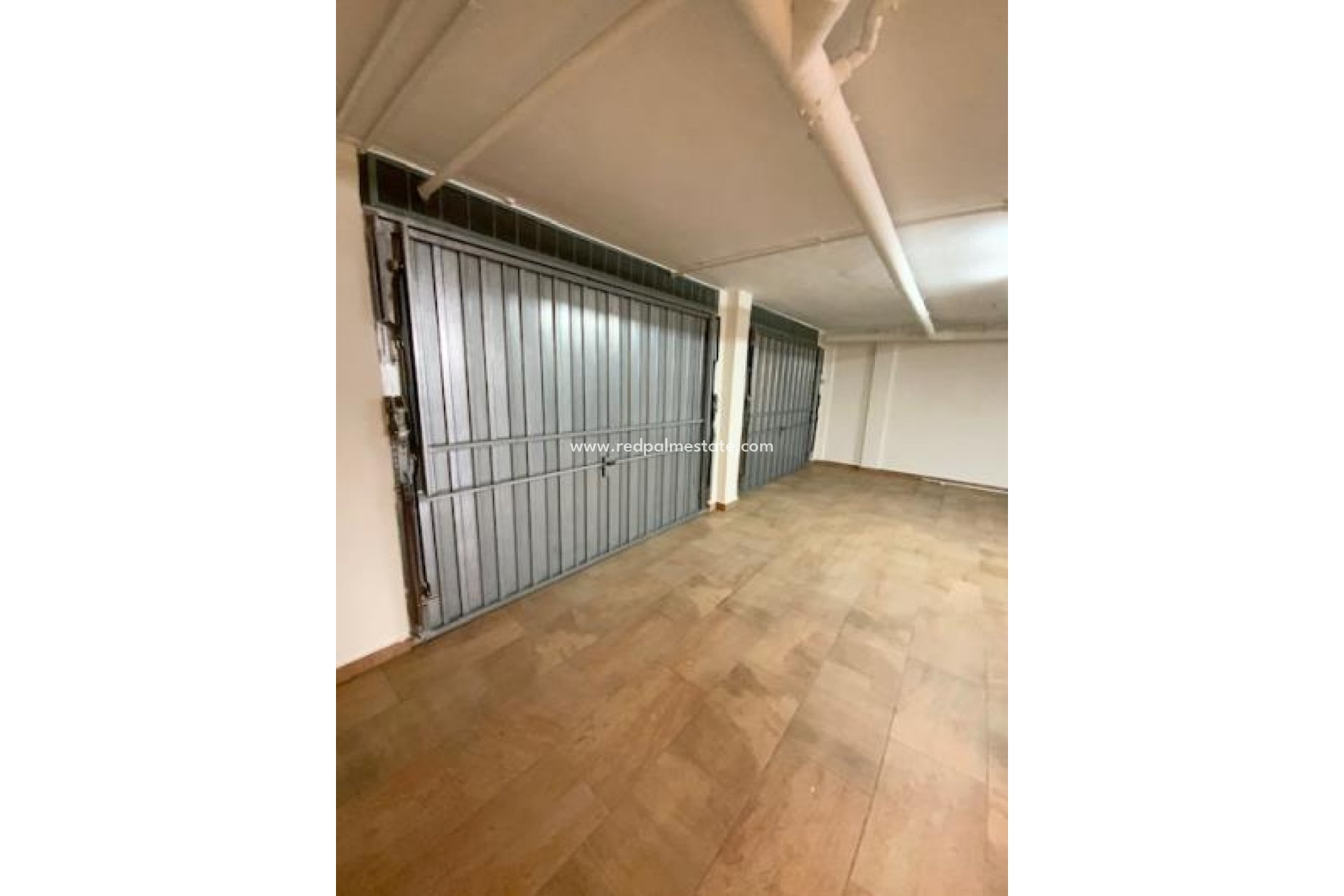 Revente - Villa -
ROLDAN - Inland