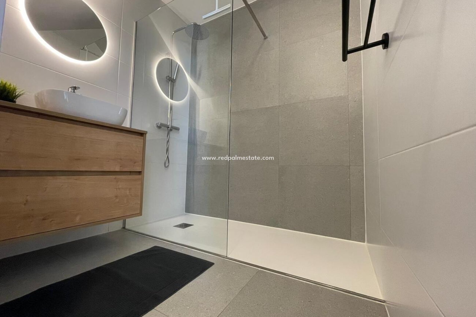 Revente - Villa -
ROLDAN - Torre Pachecco