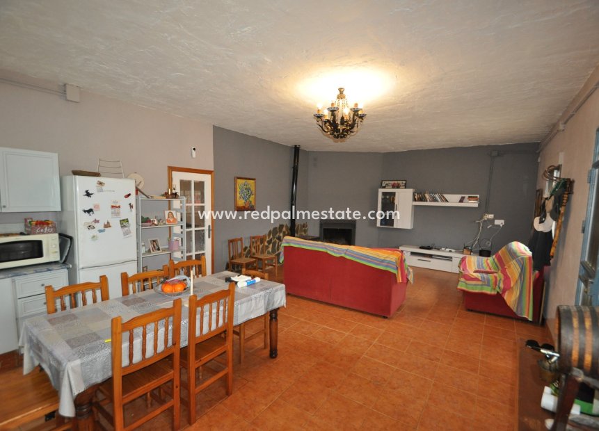 Revente - Villa -
Salinas - Inland