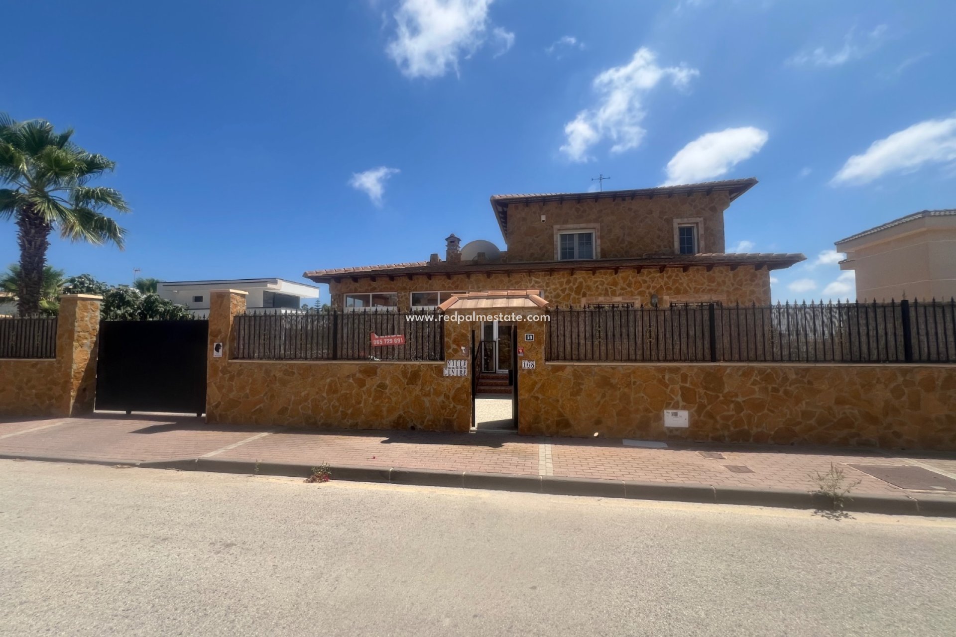 Revente - Villa -
San Fulgencio