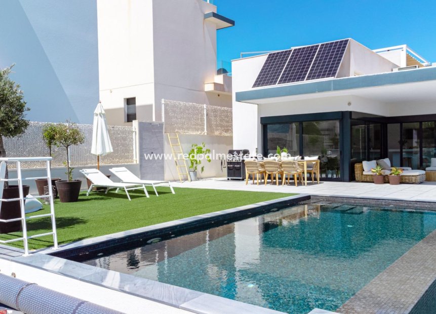 Revente - Villa -
San Miguel de Salinas - Bellavista