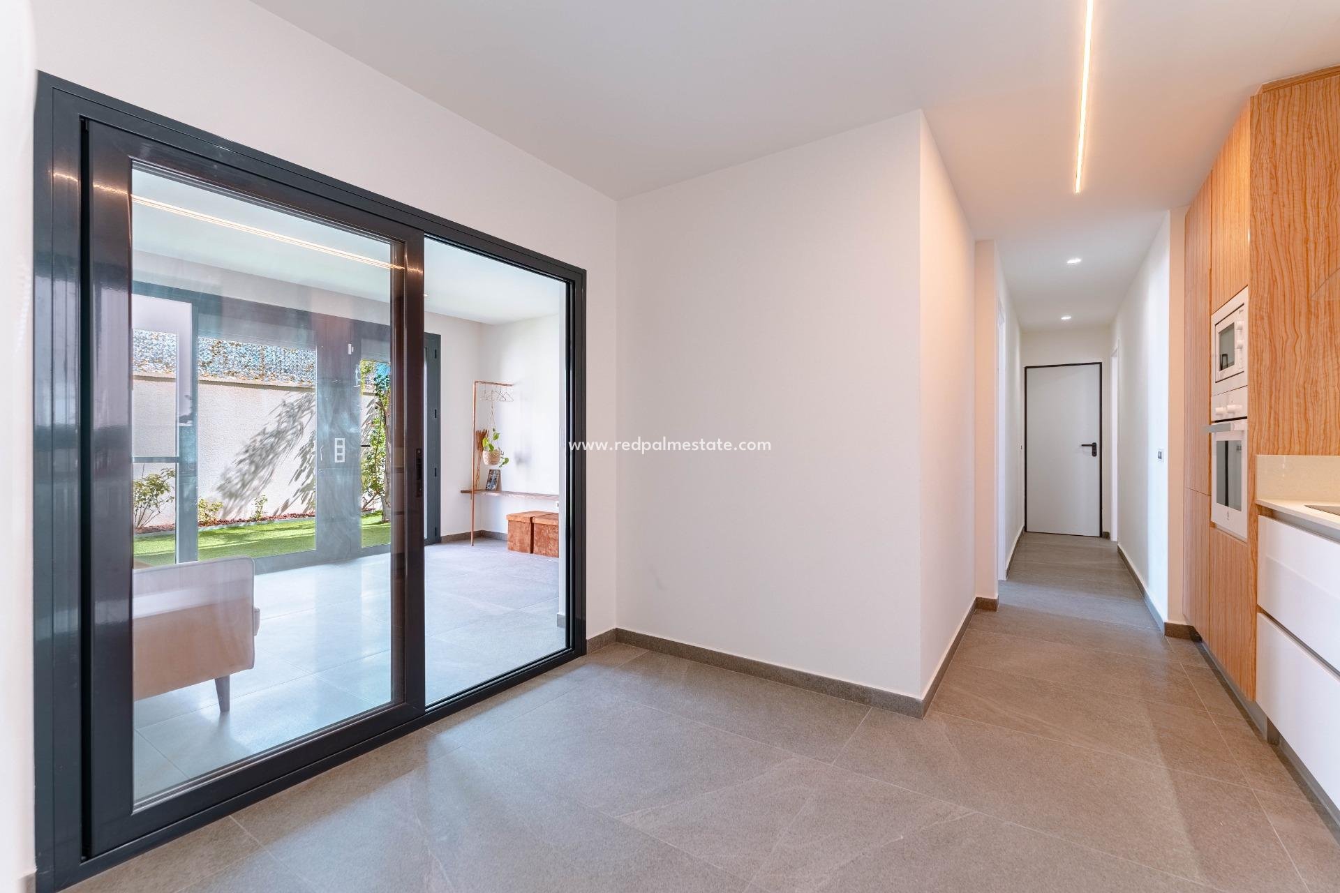 Revente - Villa -
San Miguel de Salinas - Bellavista