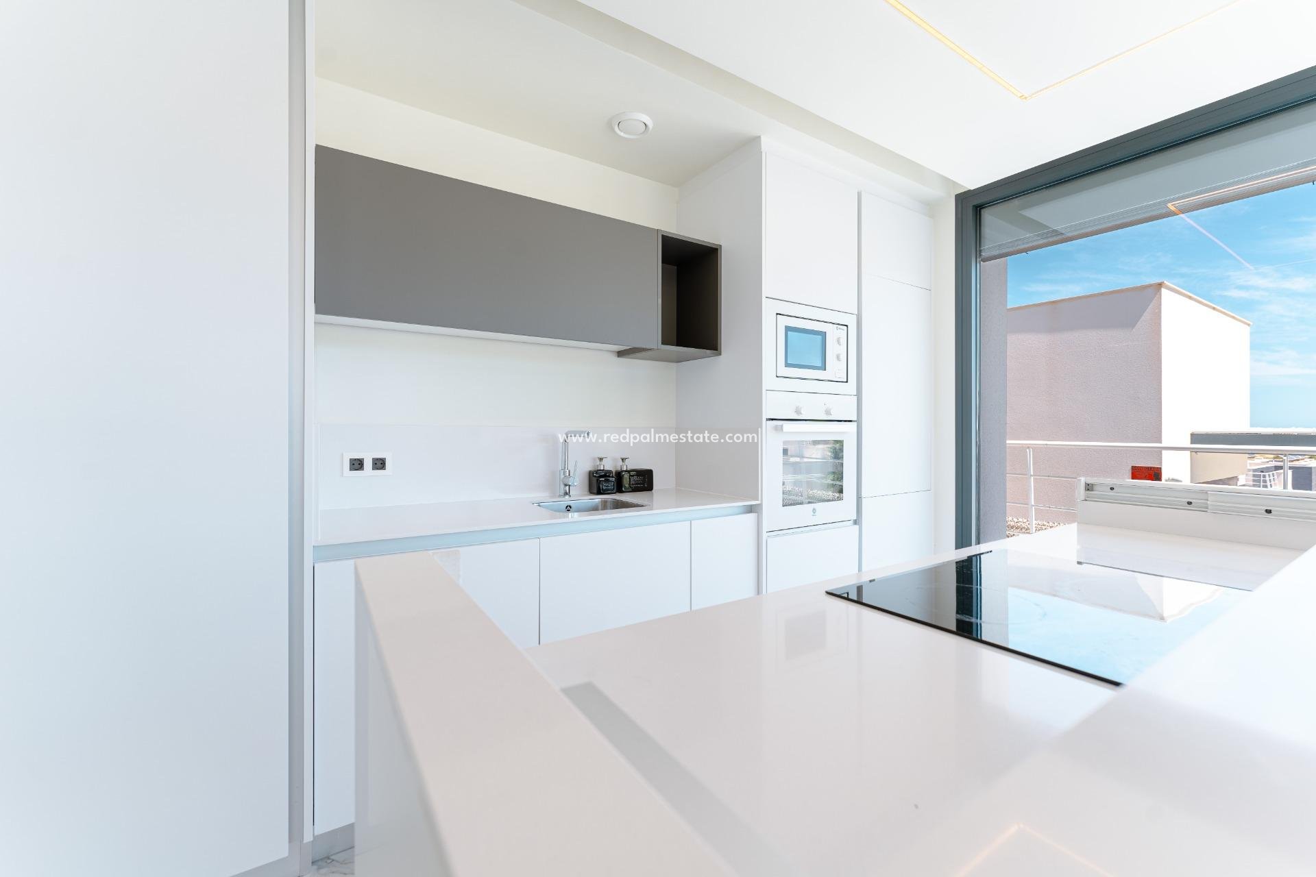 Revente - Villa -
San Miguel de Salinas - Bellavista